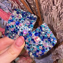 Load and play video in Gallery viewer, 'Universe' Blue Mix Crystal Chaos Heavy Buckles (Made Using High Quality Rhinestones)
