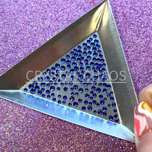Load and play video in Gallery viewer, Sapphire, Non-Hotfix PRECIOSA Crystals Mixed Size Pack SS5/SS7/SS9 150pc
