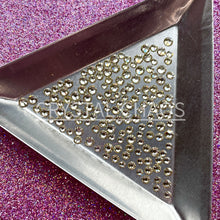 Load image into Gallery viewer, Blond Flare, Non-Hotfix PRECIOSA Crystals Mixed Size Pack SS6/SS8/SS10 150pc
