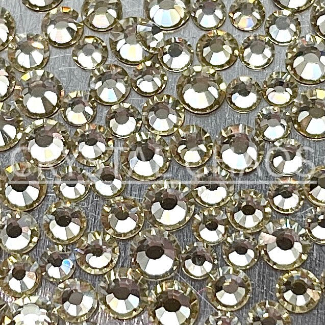 Blond Flare, Non-Hotfix PRECIOSA Crystals Mixed Size Pack SS6/SS8/SS10 150pc - Crystal Chaos