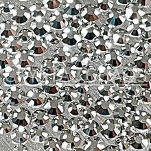 Load image into Gallery viewer, Flatback Crystals, Round, Non-Hotfix PRECIOSA, Labrador
