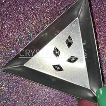 Load and play video in Gallery viewer, Rhombus 10x6mm, Non-Hotfix PRECIOSA Shape Pack 4pc - Crystal
